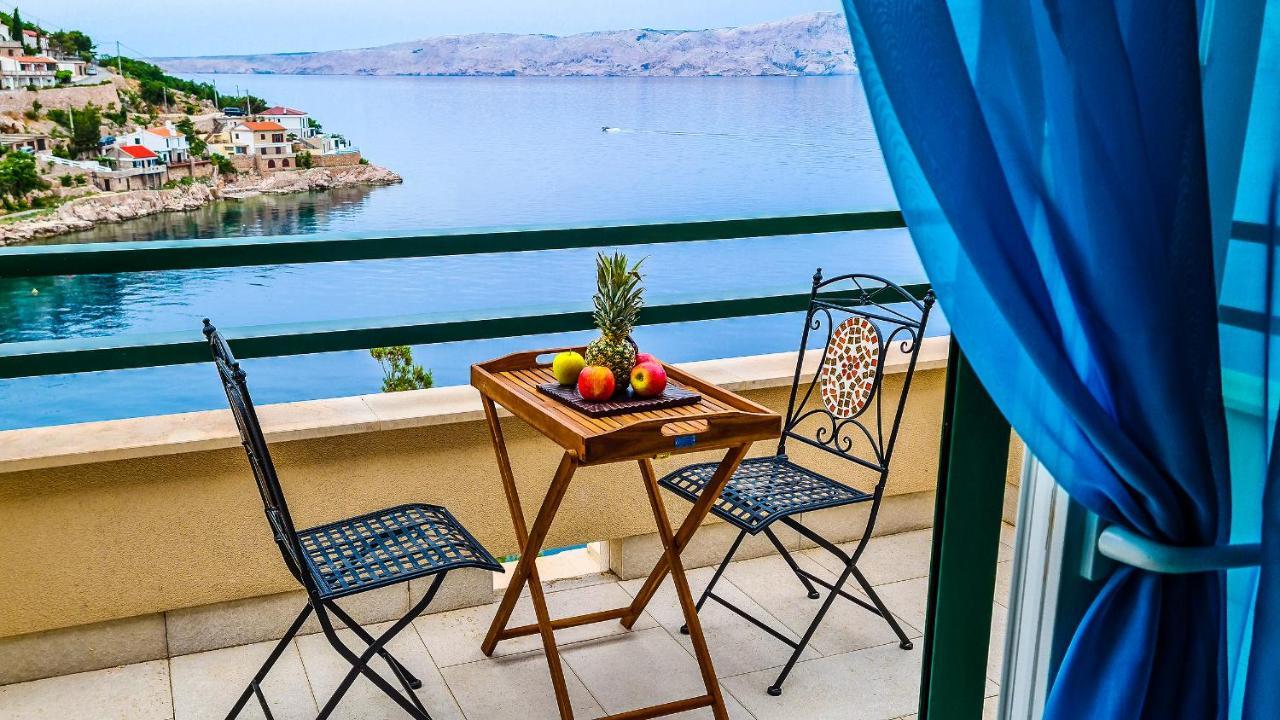 Villa Relax , With Seaview And Two Pools Near Beach Starigrad  Buitenkant foto