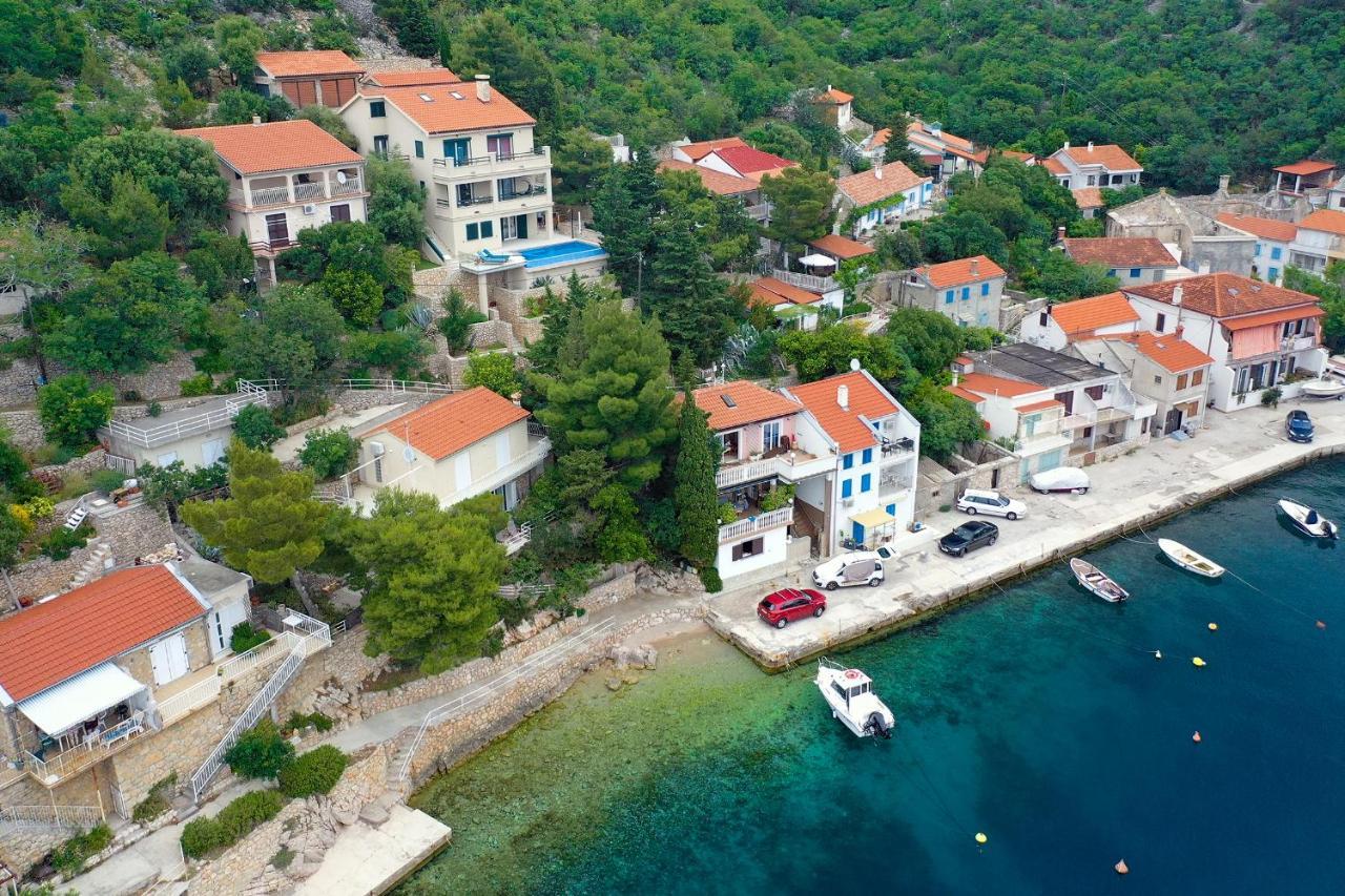 Villa Relax , With Seaview And Two Pools Near Beach Starigrad  Buitenkant foto