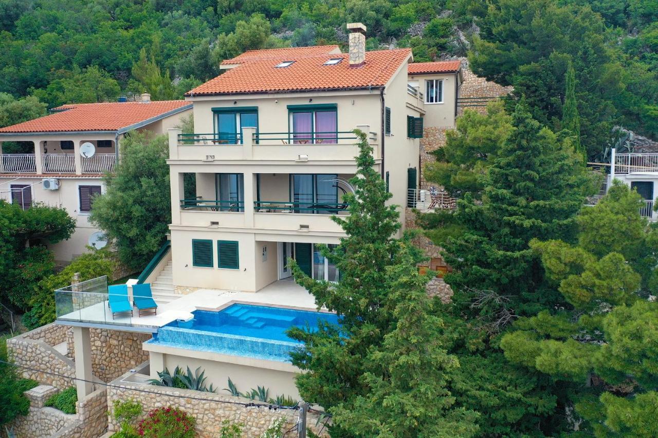 Villa Relax , With Seaview And Two Pools Near Beach Starigrad  Buitenkant foto